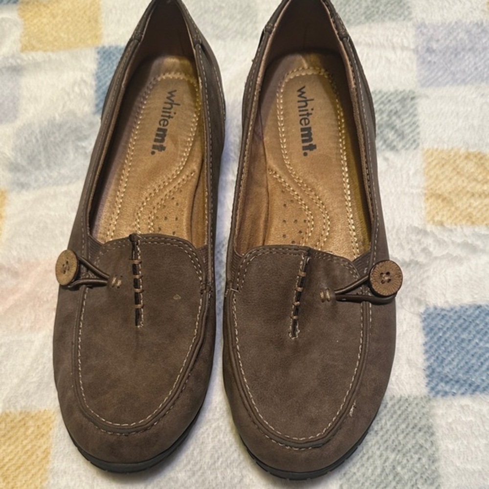 White Mountain Slip On Brown Loafers with Button accent for Women size 8 M
